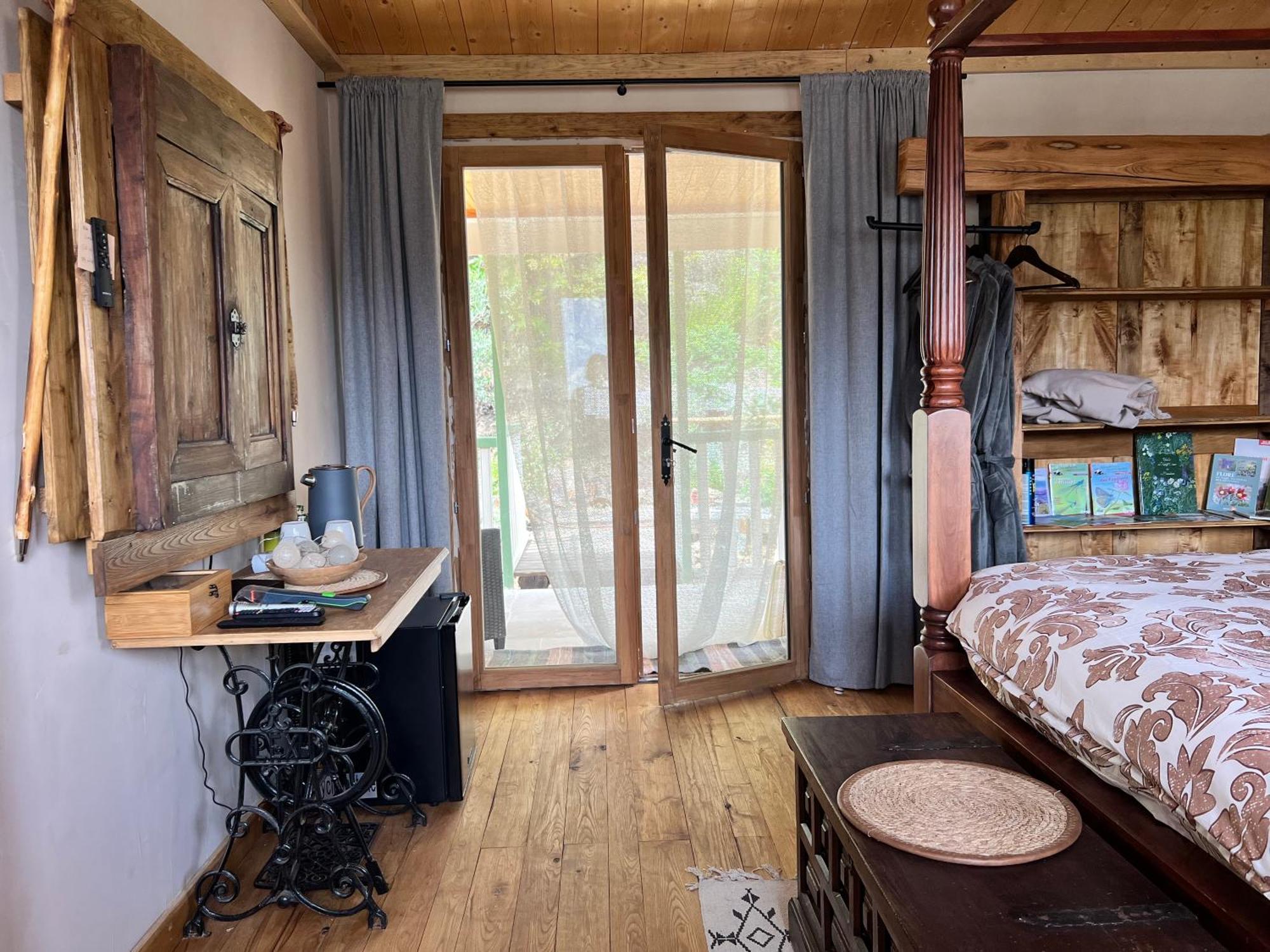 Les Magnels Bed & Breakfast Valleraugue Eksteriør bilde